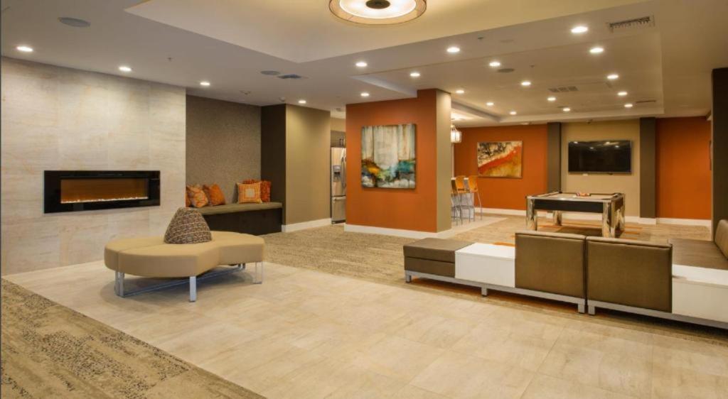 Lalas House- 1br With Free Parking, Pool And Sauna *